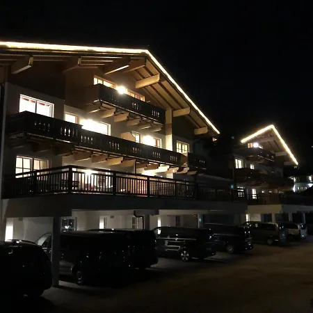 Alpinresort 5 شقة